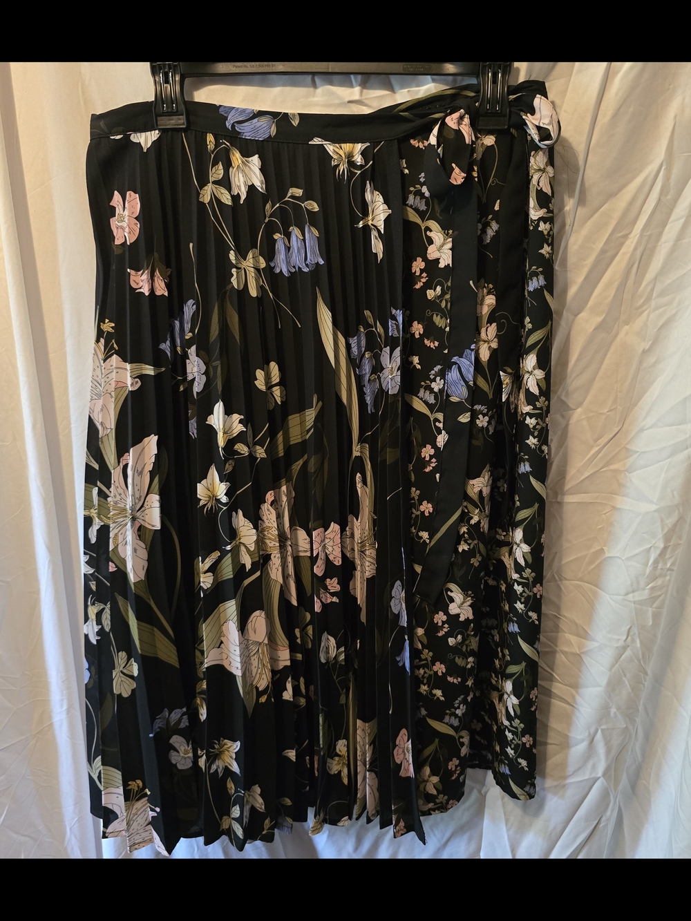 Black Floral Pleated Wrap Midi Skirt - Women's